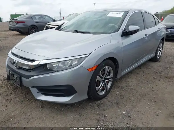 2HGFC2F58JH584016 2018 HONDA CIVIC - Image 2