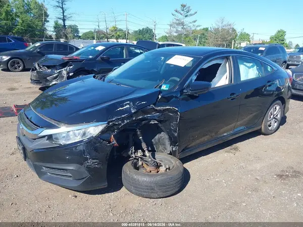 2HGFC2F58JH588521 2018 HONDA CIVIC - Image 2