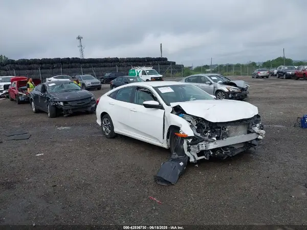 2HGFC2F58JH589863 2018 HONDA CIVIC - Image 1