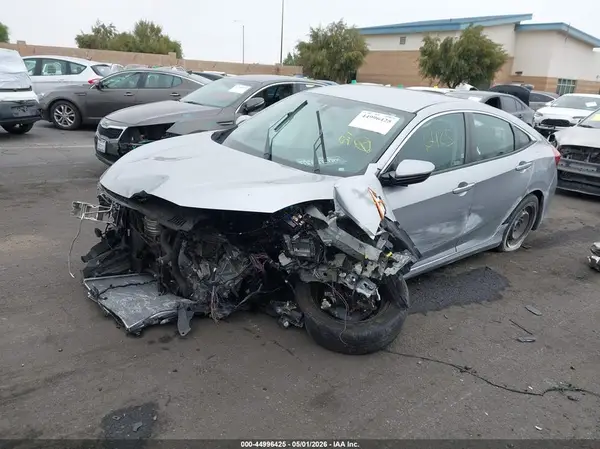 2HGFC2F58JH590611 2018 HONDA CIVIC - Image 2