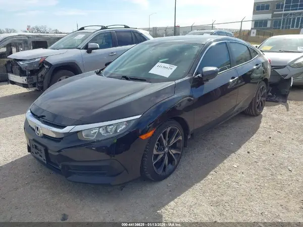 2HGFC2F58JH591340 2018 HONDA CIVIC - Image 2