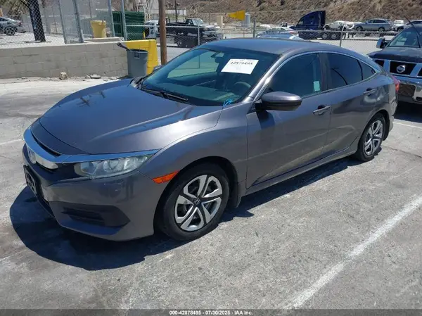 2HGFC2F58JH591984 2018 HONDA CIVIC - Image 2