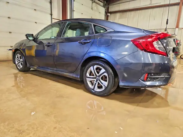 2HGFC2F58JH593279 2018 HONDA CIVIC - Image 2