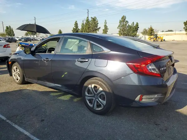 2HGFC2F58JH595906 2018 HONDA CIVIC - Image 2
