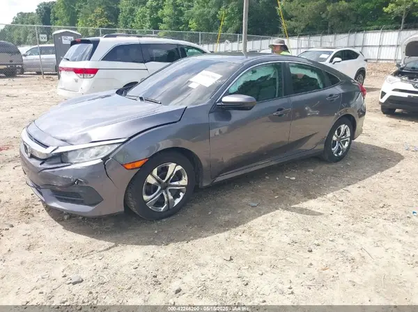 2HGFC2F58JH602336 2018 HONDA CIVIC - Image 2