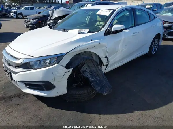 2HGFC2F58JH603292 2018 HONDA CIVIC - Image 2