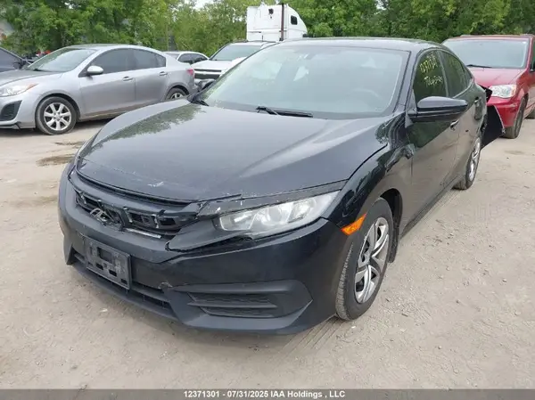 2HGFC2F59JH000660 2018 HONDA CIVIC - Image 2
