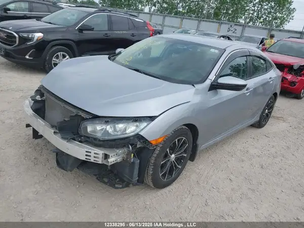 2HGFC2F59JH005437 2018 HONDA CIVIC - Image 2