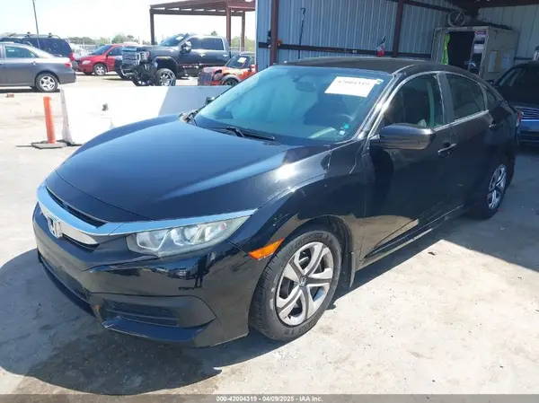 2HGFC2F59JH503184 2018 HONDA CIVIC - Image 2