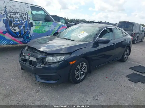 2HGFC2F59JH516565 2018 HONDA CIVIC - Image 2