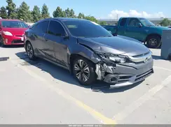 2HGFC2F59JH517280 2018 HONDA CIVIC