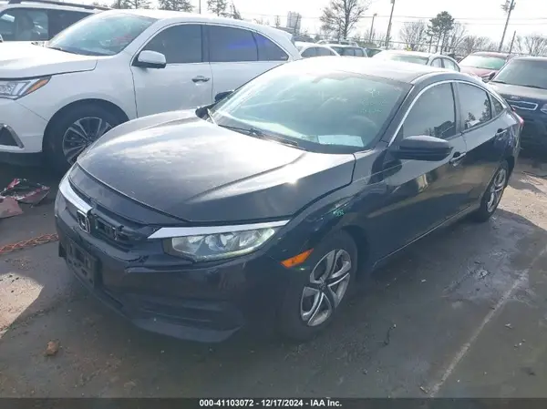 2HGFC2F59JH526738 2018 HONDA CIVIC - Image 2