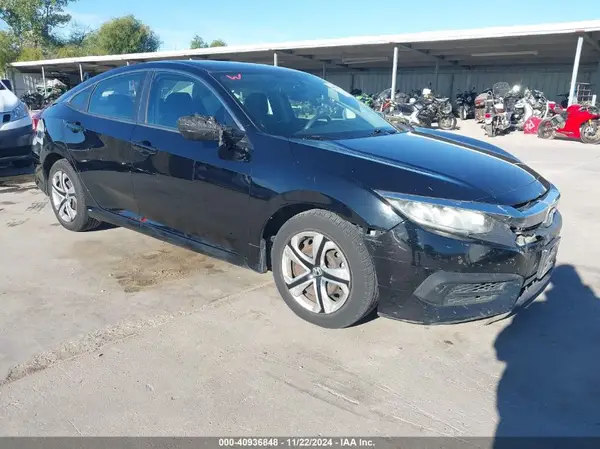 2HGFC2F59JH536637 2018 HONDA CIVIC - Image 1