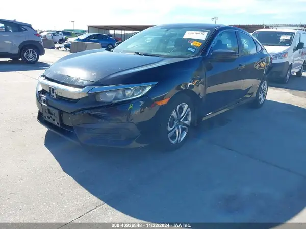 2HGFC2F59JH536637 2018 HONDA CIVIC - Image 2