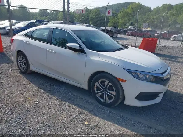 2HGFC2F59JH556726 2018 HONDA CIVIC - Image 1