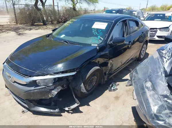 2HGFC2F59JH566978 2018 HONDA CIVIC - Image 2