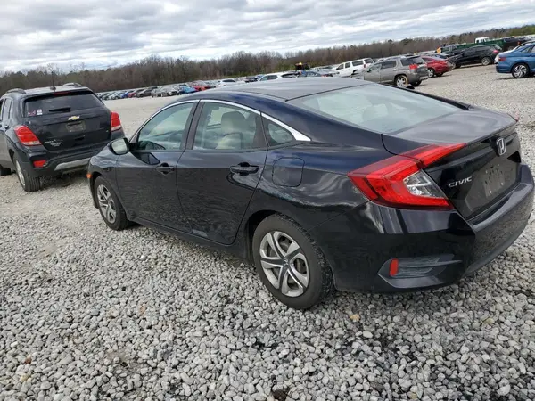 2HGFC2F59JH567693 2018 HONDA CIVIC - Image 2