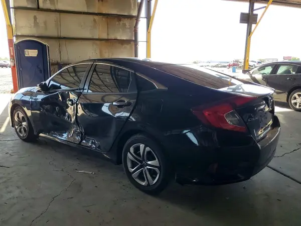 2HGFC2F59JH568729 2018 HONDA CIVIC - Image 2