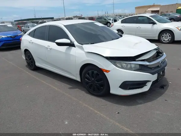 2HGFC2F59JH570237 2018 HONDA CIVIC - Image 1