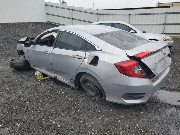2HGFC2F59JH572036 2018 HONDA CIVIC - Image 2