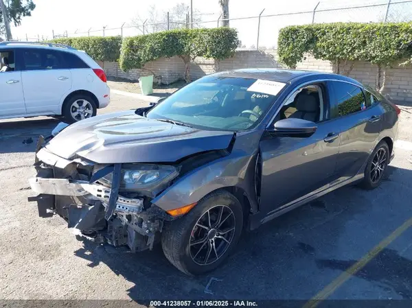 2HGFC2F59JH578242 2018 HONDA CIVIC - Image 2