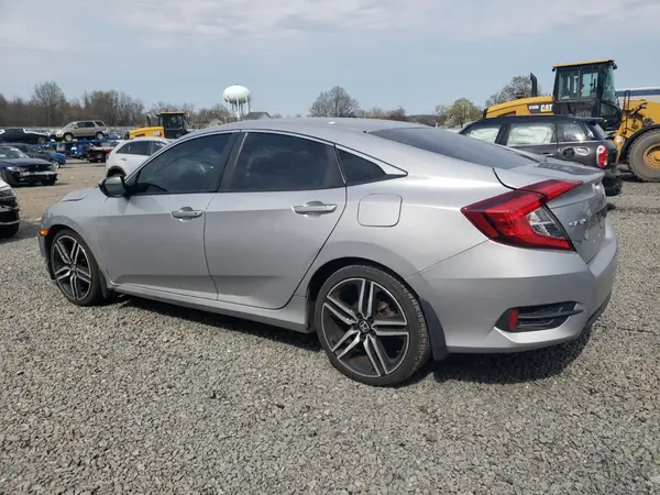2HGFC2F59JH581898 2018 HONDA CIVIC - Image 2