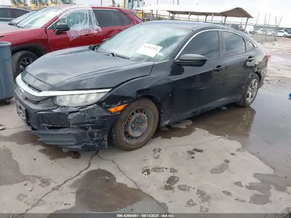 2HGFC2F59JH595400 2018 HONDA CIVIC - Image 2