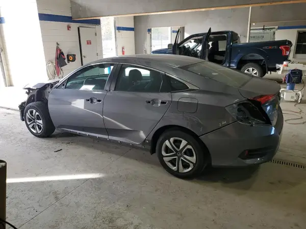 2HGFC2F59JH596692 2018 HONDA CIVIC - Image 2