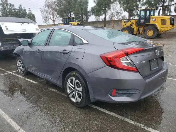 2HGFC2F59JH599477 2018 HONDA CIVIC - Image 2