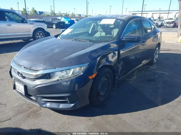 2HGFC2F59JH610932 2018 HONDA CIVIC - Image 2