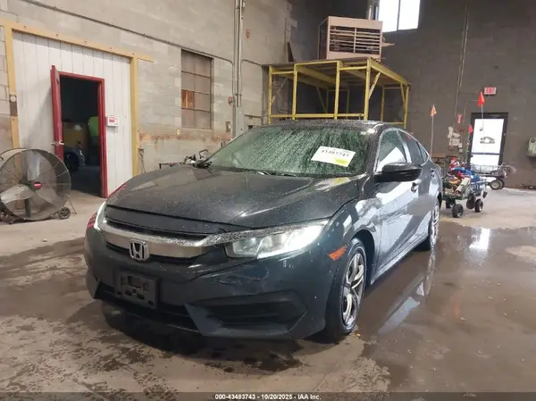 2HGFC2F5XHH530596 2017 HONDA CIVIC - Image 2