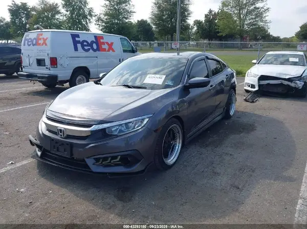 2HGFC2F5XHH547575 2017 HONDA CIVIC - Image 2