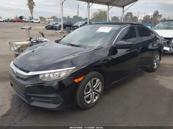 2HGFC2F5XHH551738 2017 HONDA CIVIC - Image 2