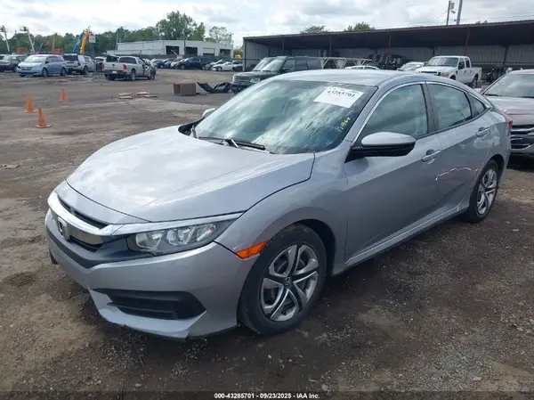 2HGFC2F5XHH555935 2017 HONDA CIVIC - Image 2