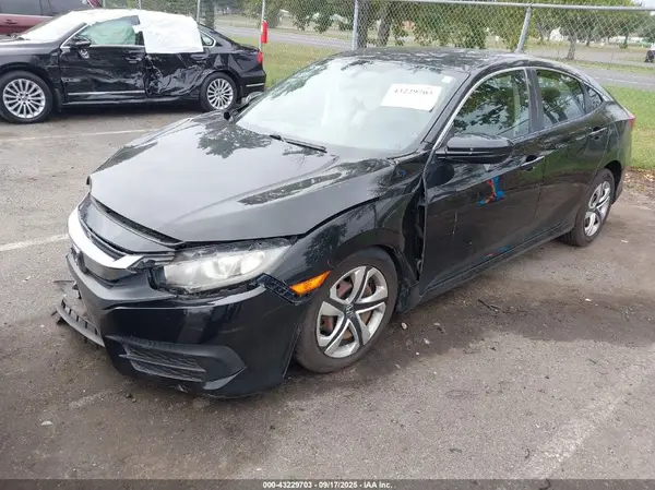 2HGFC2F5XHH557698 2017 HONDA CIVIC - Image 2