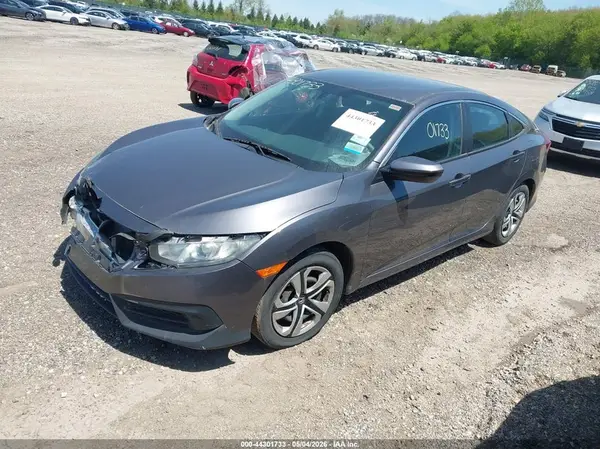 2HGFC2F5XHH557927 2017 HONDA CIVIC - Image 2