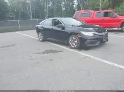 2HGFC2F5XHH558155 2017 HONDA CIVIC