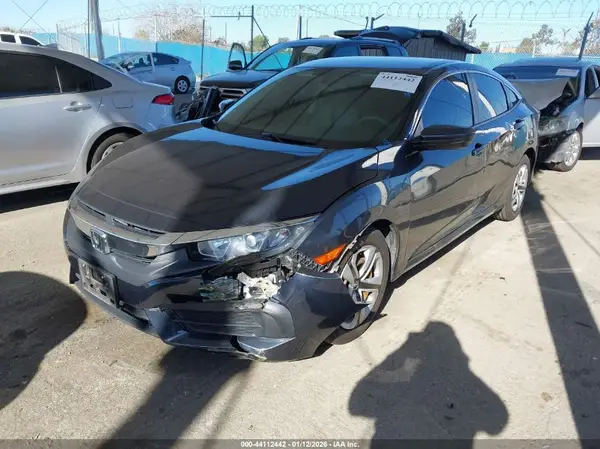2HGFC2F5XHH572766 2017 HONDA CIVIC - Image 2
