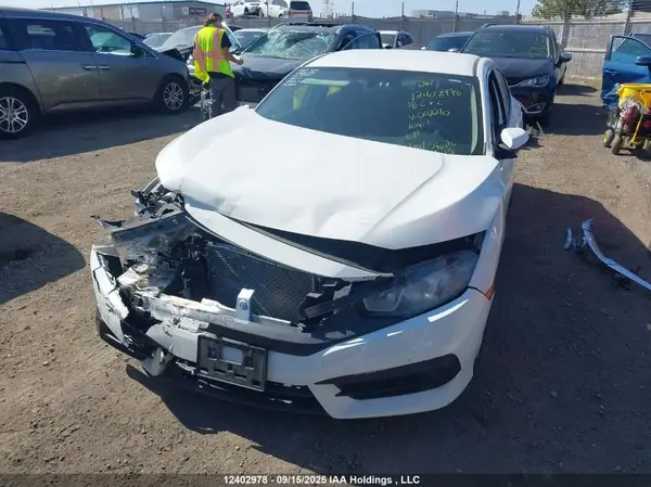2HGFC2F5XJH002210 2018 HONDA CIVIC - Image 2