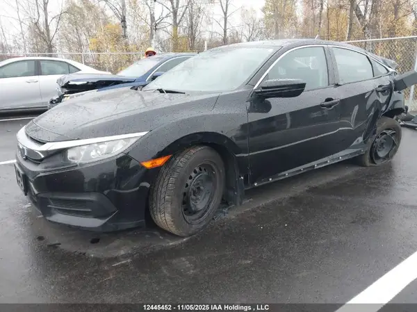 2HGFC2F5XJH006404 2018 HONDA CIVIC - Image 2