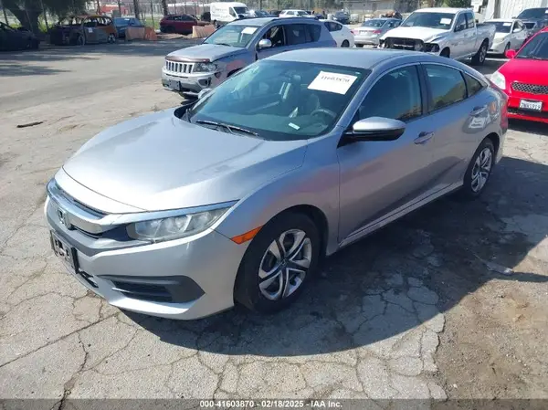 2HGFC2F5XJH517482 2018 HONDA CIVIC - Image 2