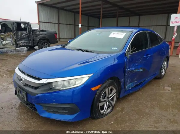 2HGFC2F5XJH517952 2018 HONDA CIVIC - Image 2