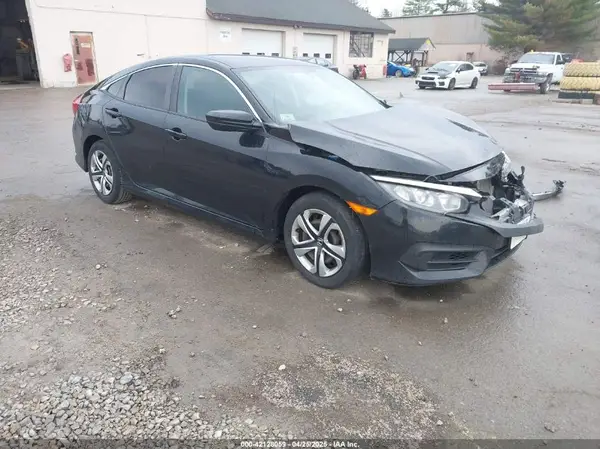 2HGFC2F5XJH530572 2018 HONDA CIVIC - Image 1
