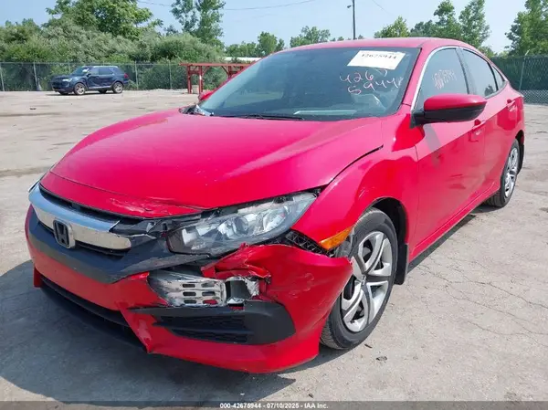 2HGFC2F5XJH533715 2018 HONDA CIVIC - Image 2