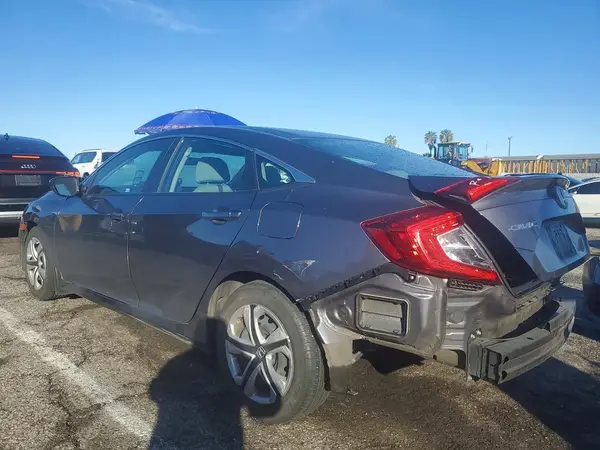 2HGFC2F5XJH553236 2018 HONDA CIVIC - Image 2