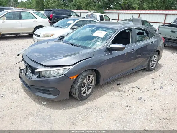 2HGFC2F5XJH555052 2018 HONDA CIVIC - Image 2