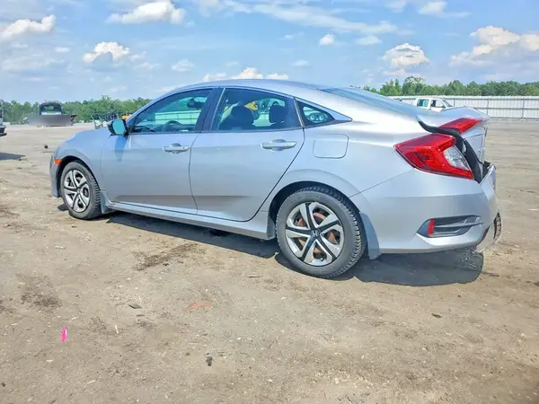 2HGFC2F5XJH557612 2018 HONDA CIVIC - Image 2