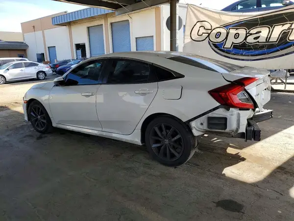 2HGFC2F5XJH564205 2018 HONDA CIVIC - Image 2