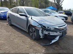 2HGFC2F5XJH573938 2018 HONDA CIVIC