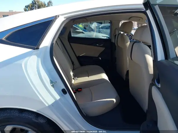 2HGFC2F5XJH574717 2018 HONDA CIVIC - Image 8